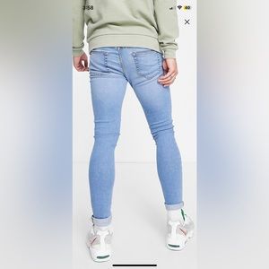 Don’t Think Twice super skinny jean, fit size 28, label  size 30.